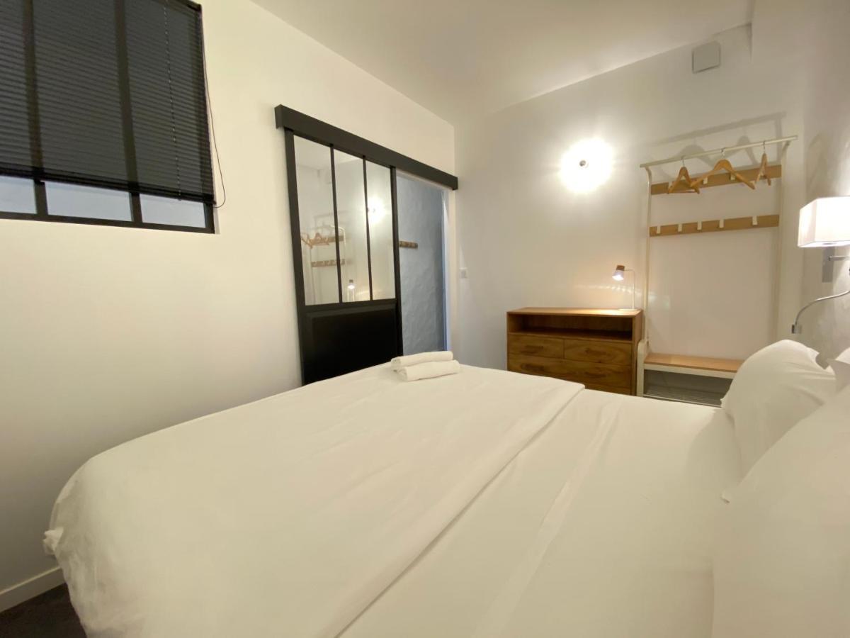 Boutique Hotel Un Appart En Ville Бейонн Экстерьер фото