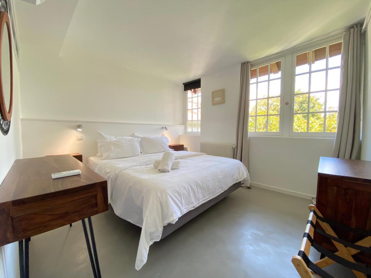 Boutique Hotel Un Appart En Ville Бейонн Экстерьер фото